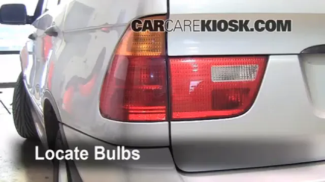 2001 BMW X5 3.0i 3.0L 6 Cyl. Éclairage Feux de position arrière (remplacer ampoule)